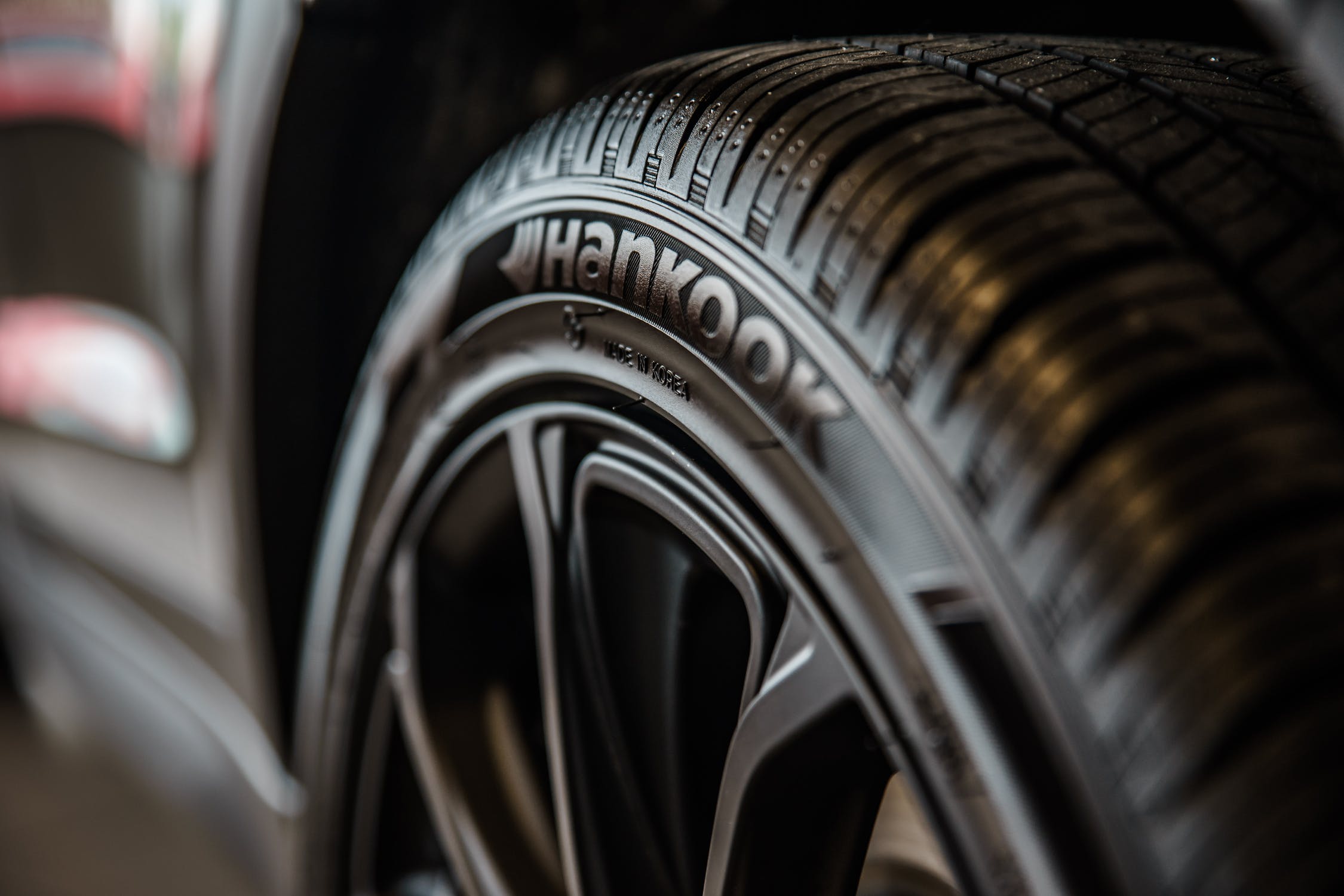 Suradam látigo Disipación Reydeman: importancia de tener neumáticos y llantas en condiciones